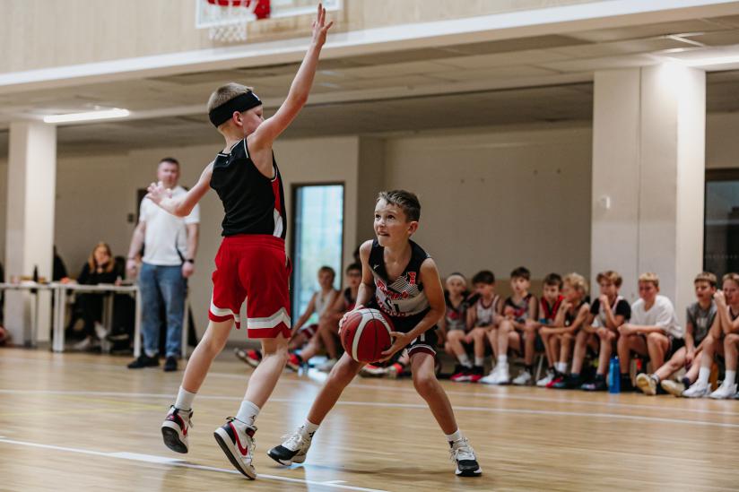 564605147 827766329761779 4425425156899669354 n